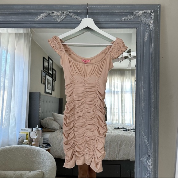 NWT Verge Girl VG Ruched Nude Mini Dress 6 S - Picture 2 of 9